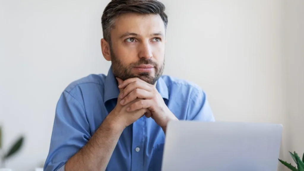 Cómo desarrollar visibilidad profesional sin perder autenticidad ni energía